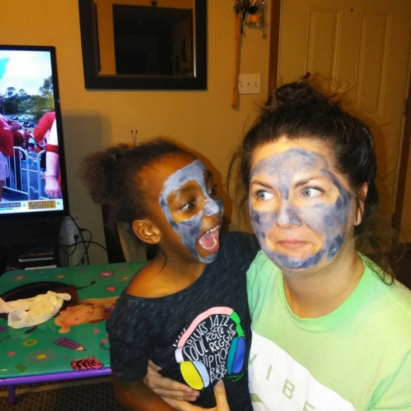 Meet your Posher, Sasha - Picture 6 of 6